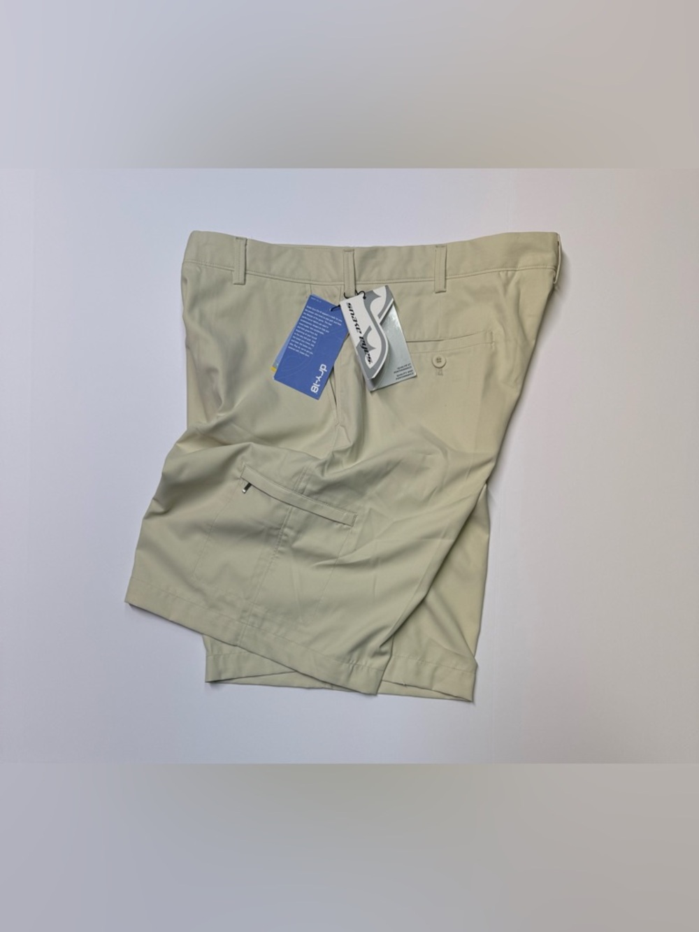 Snake Eyes Golf Cargo Shorts Dry-18 Flat Front   Men’s Size 40 Khaki 9” NWT